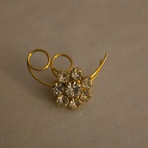 Vintage Gold and Silver Floral Brooch.
